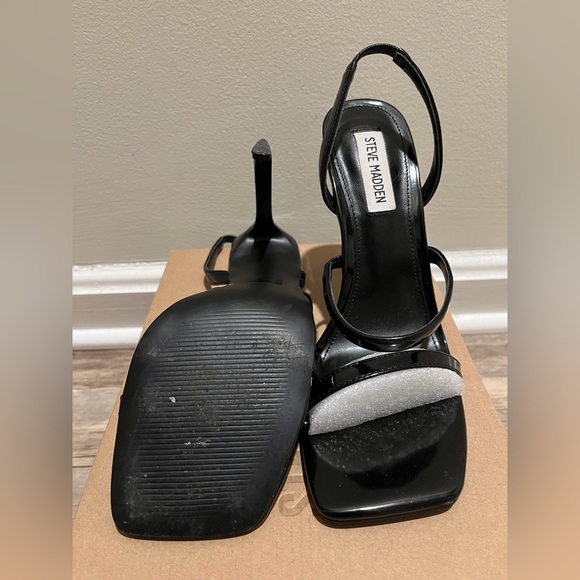 Steve Madden Grade Heeled Sandal - Picture 9 of 10